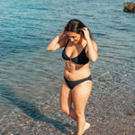 Bæredygtig triangle bikini til kvinder med brug for bryststøtte